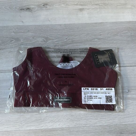 Savage X Fenty Women's Lineup‎ Low-Impact Sports Bra Red Cocoa SZ S NWT IN PKG - Picture 4 of 6